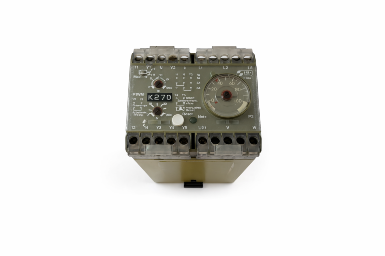 Pilz 489040 Safety Relay 250V~ 8A 2000VA