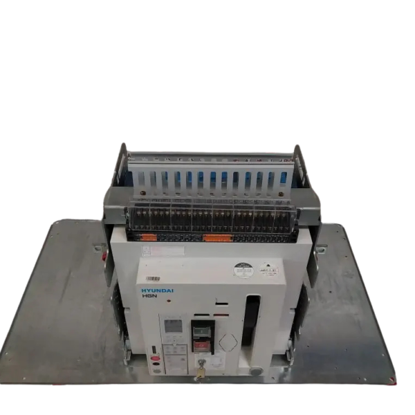 Hyundai Electric HGN32 Air Circuit Breaker 3-Pole 3200A 12kV 1000V