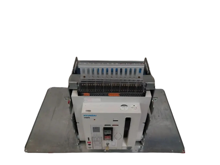 Hyundai Electric HGN32 Air Circuit Breaker 3-Pole 3200A 12kV 1000V