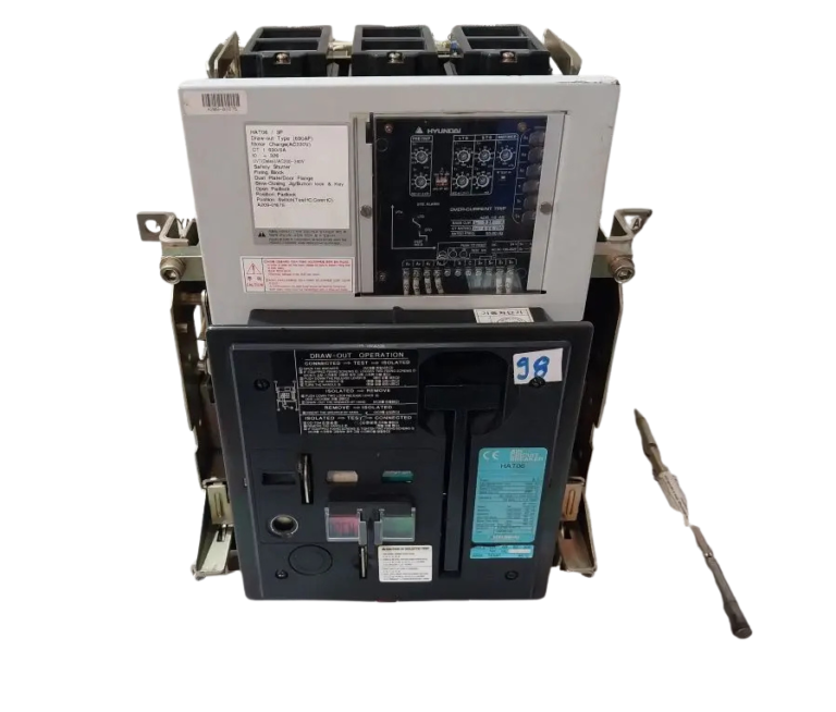 Hyundai HAT06 3 Pole Air Circuit Breaker