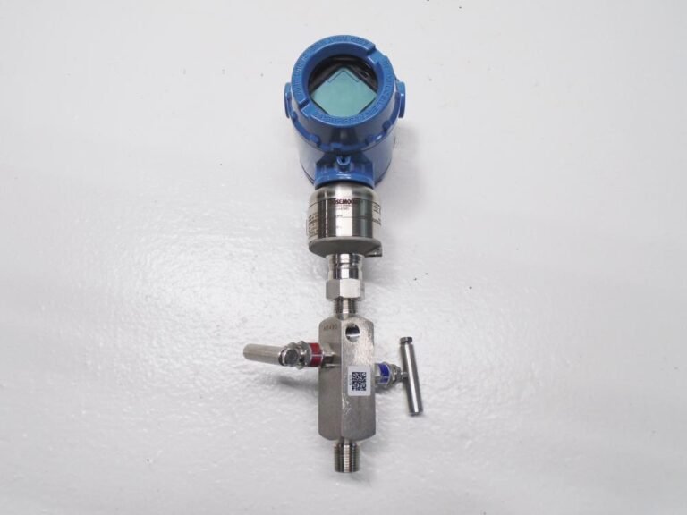 Rosemount 3051 Transmitter 3051S2TG2A2A11A1AK5M5 W/ 316SS Manifold