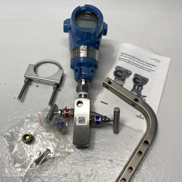 Rosemount 3051 Pressure Transmitter w/ Manifold Valve 3051TG3A2B21AB4S5E5M5Q4